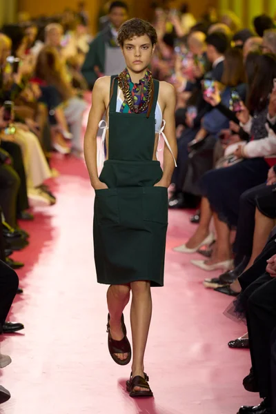 Look 2